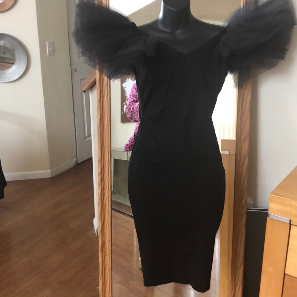 Black fitted dress